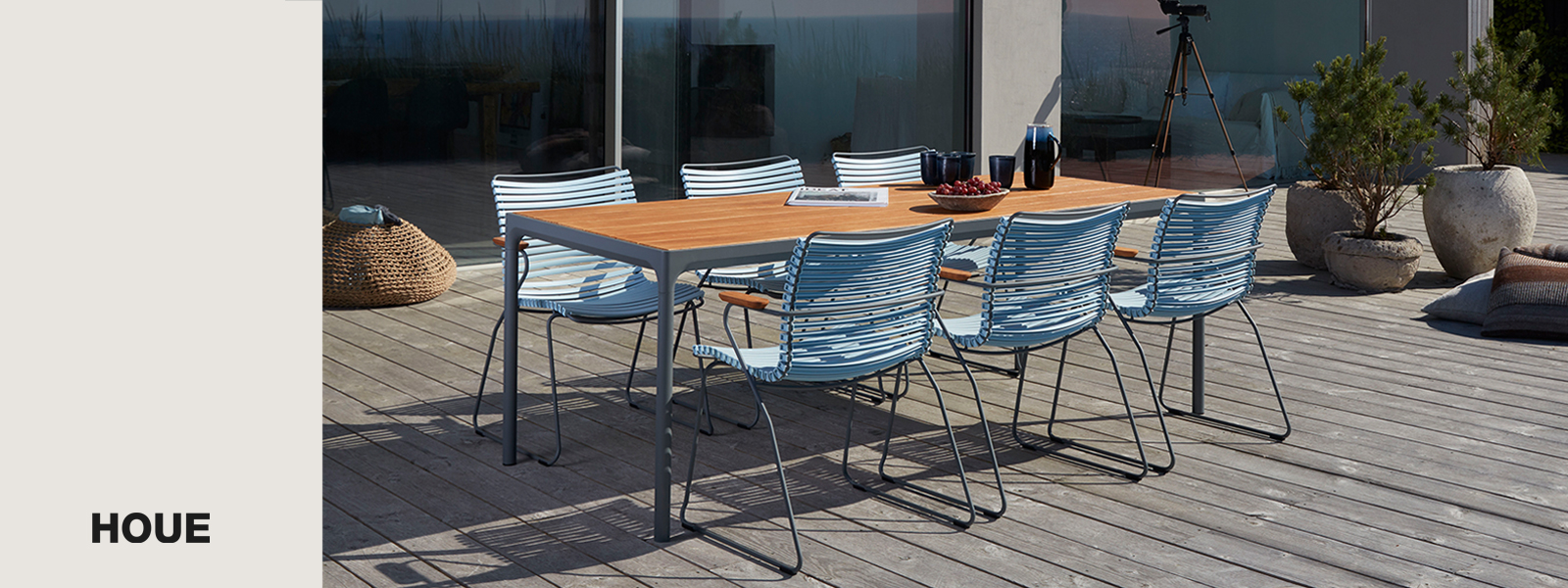 HOUE Four Slide background